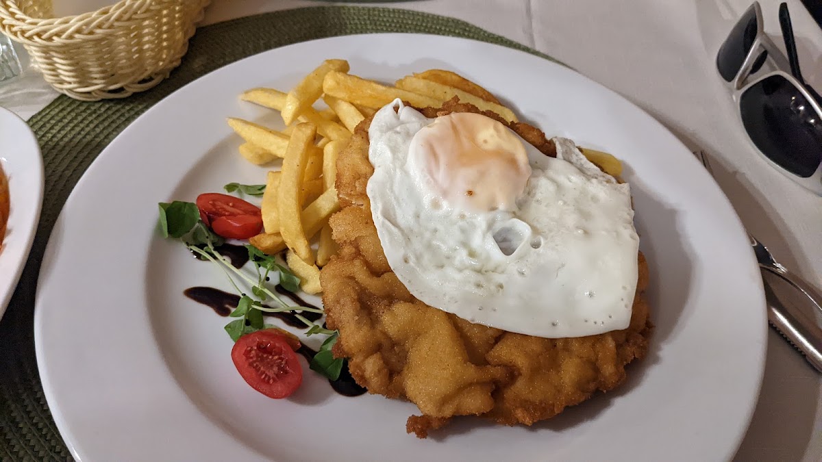 Zabytkowe wnętrza hotelowe